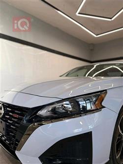 نيسان ألتيما